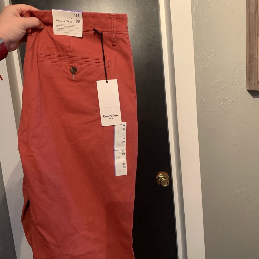 Men’s straight chino pants